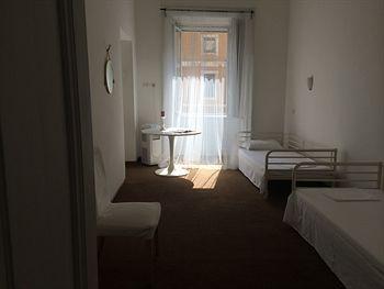 The Travelers Home Rom Exteriör bild